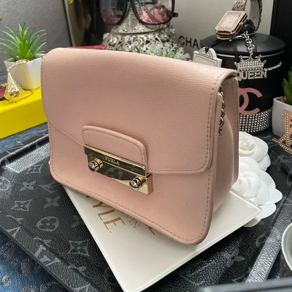 ANGELA 💕💕💕 - Picture 9 of 16